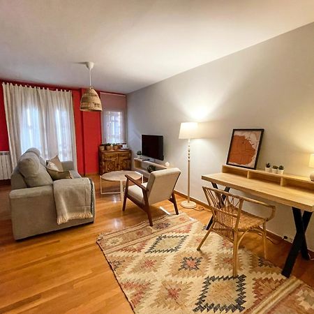 Apartamento Familiar En El Centro De Benasque Con Terraza Kültér fotó
